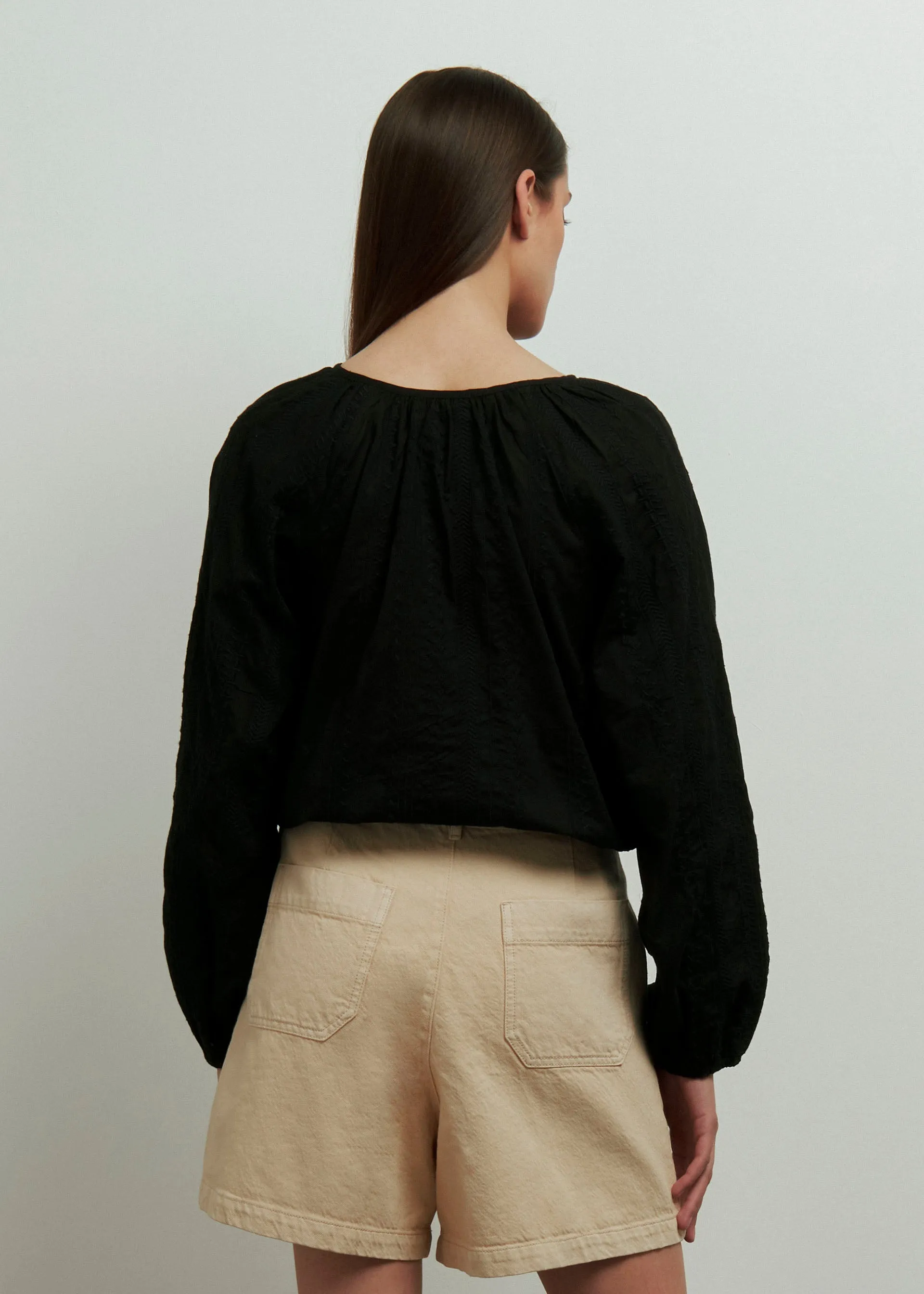 Blusa ricamata