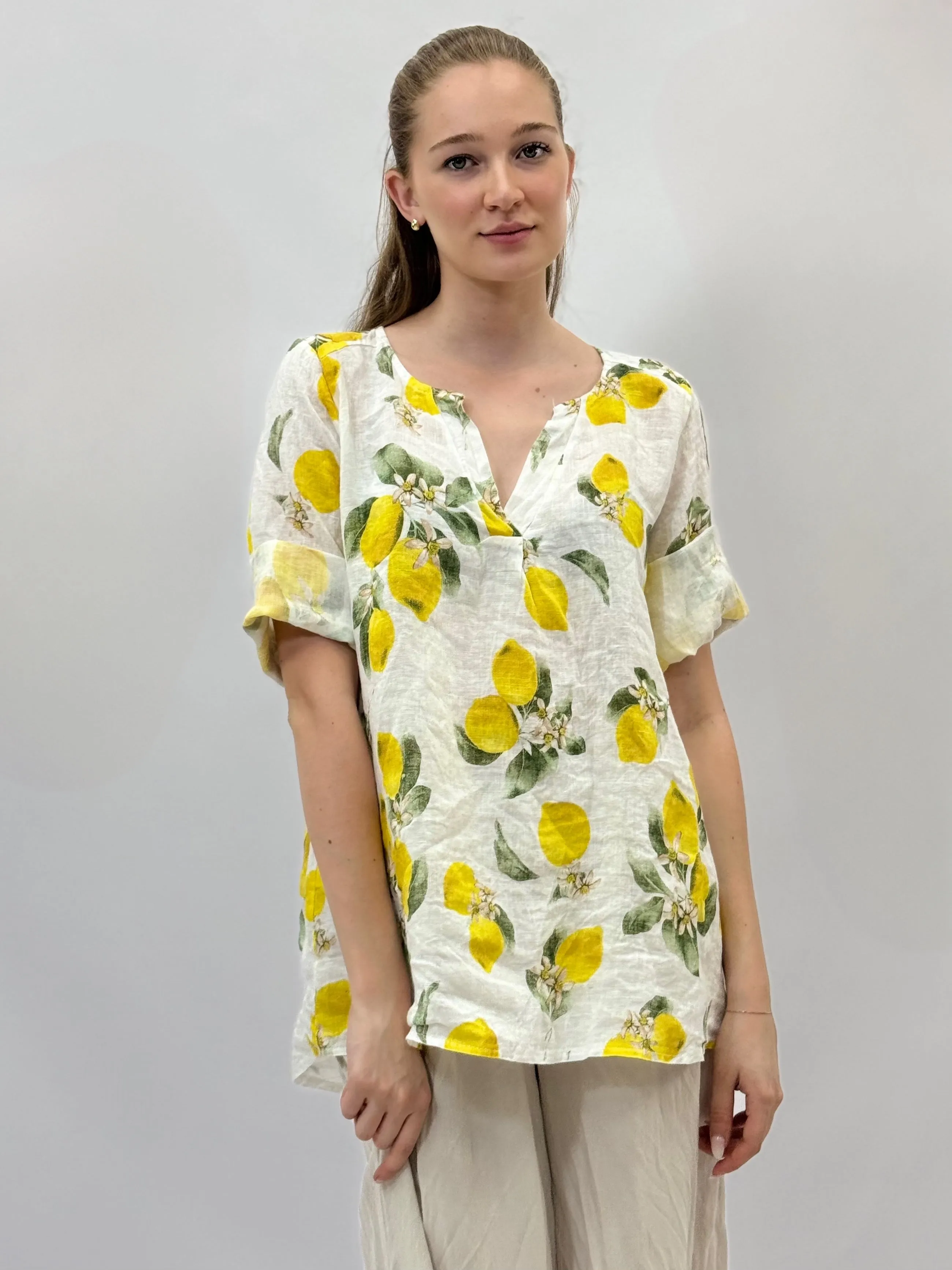 Camicia in lino con scollo a V stampa limoni
