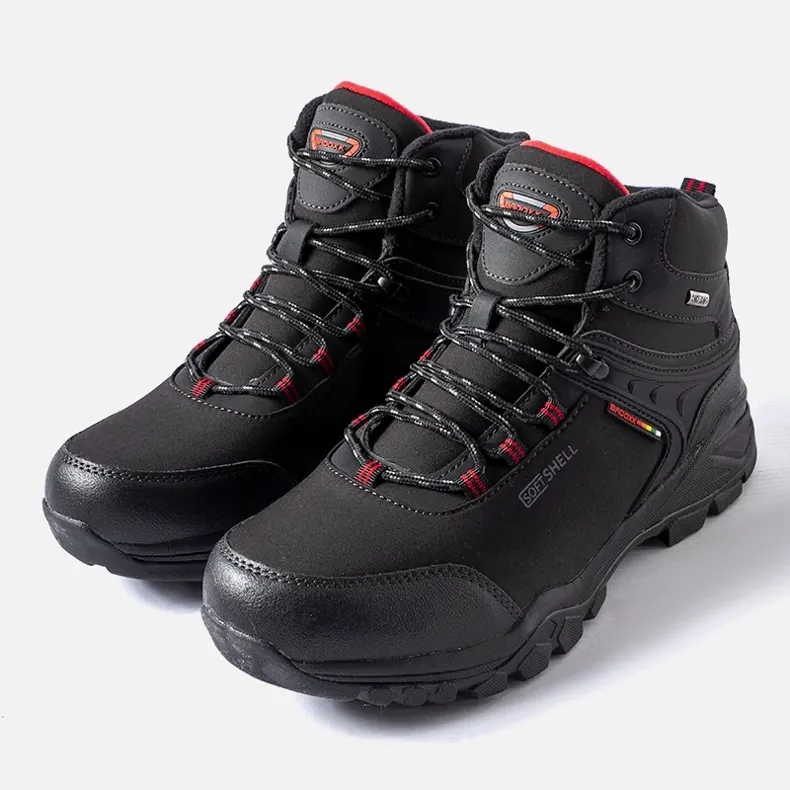 Men's black trekking shoes