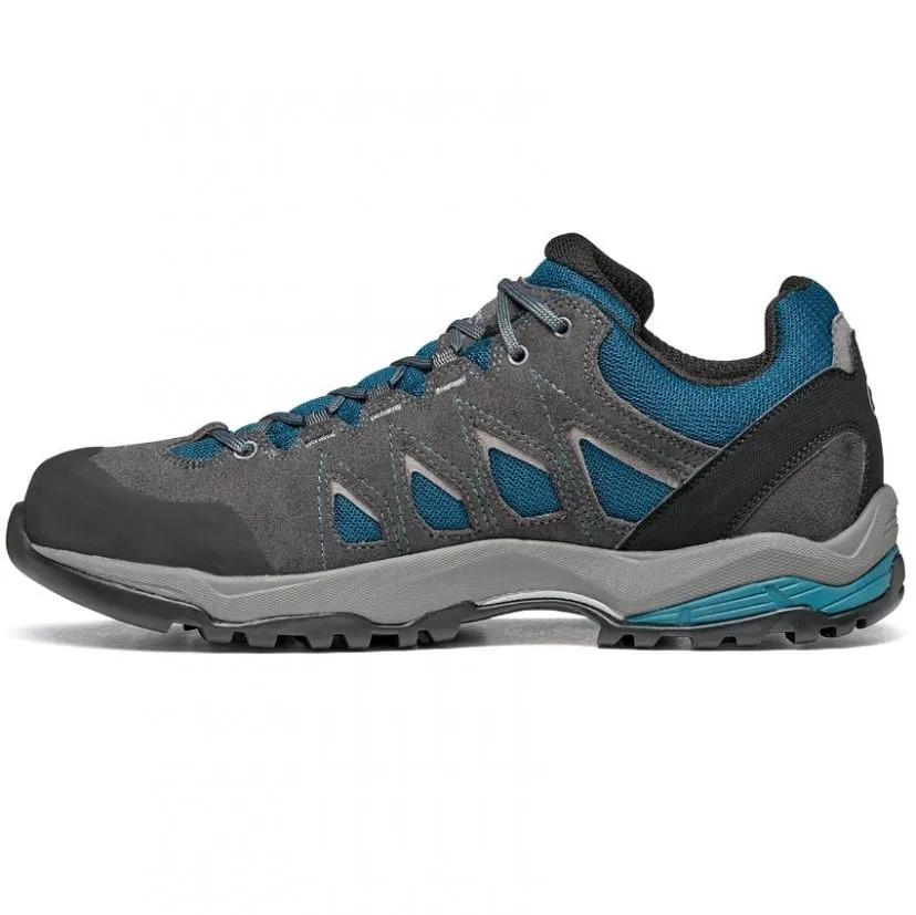 SCARPA Moraine GTX trekking shoes