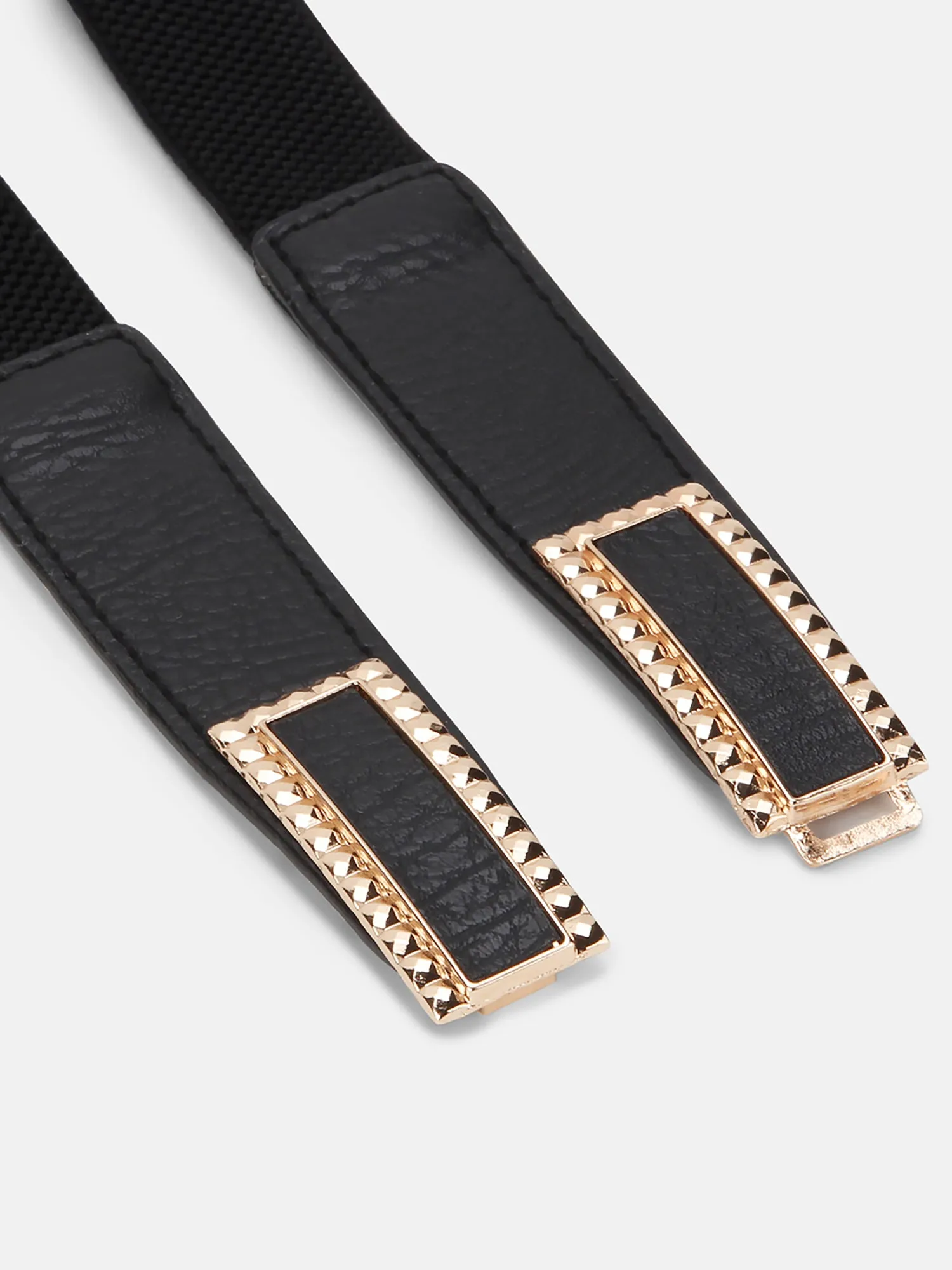 Thin Belt With Textured Buckle