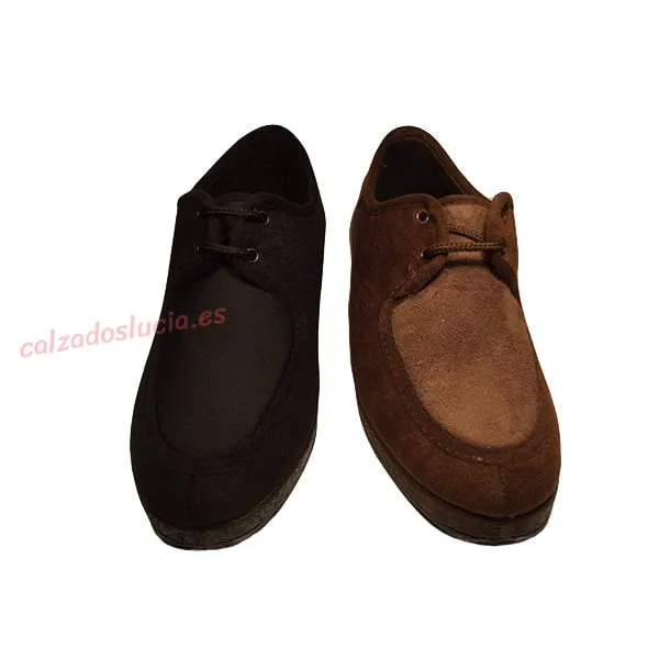 Zapatilla Salemera atada
